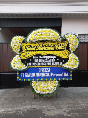 Papan Bunga Duka di Logas Tanah Darat